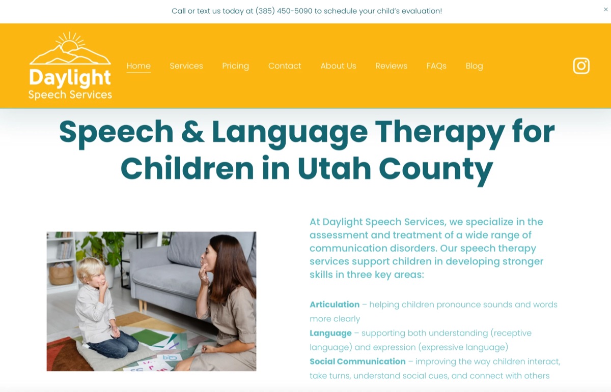 The original Daylight Speech Services homepage: bright yellow header, a large teal headline and a long block of light teal text beside a photo.